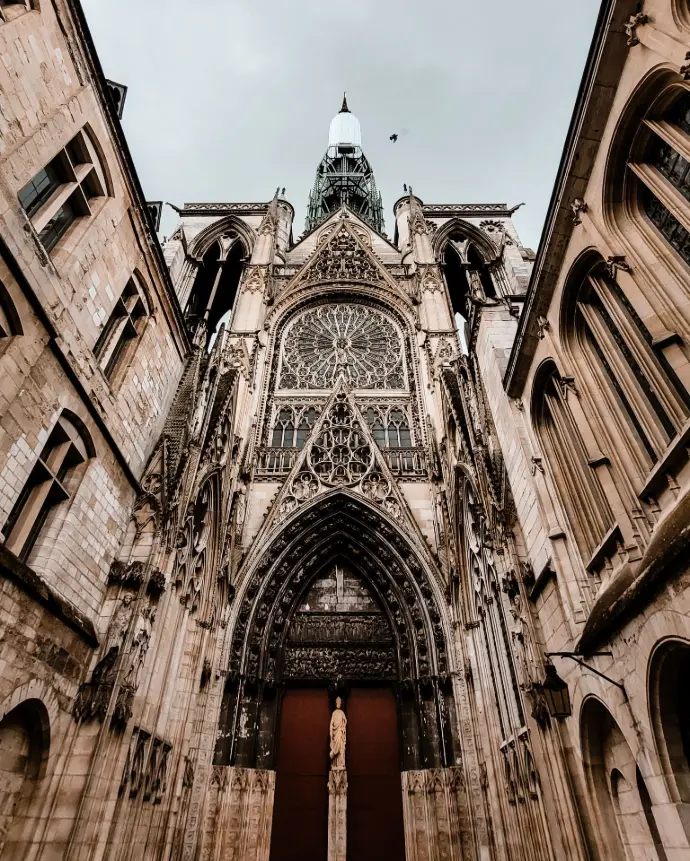 Photographie de la cathédrale de Rouen par Nathan Viel Photographie